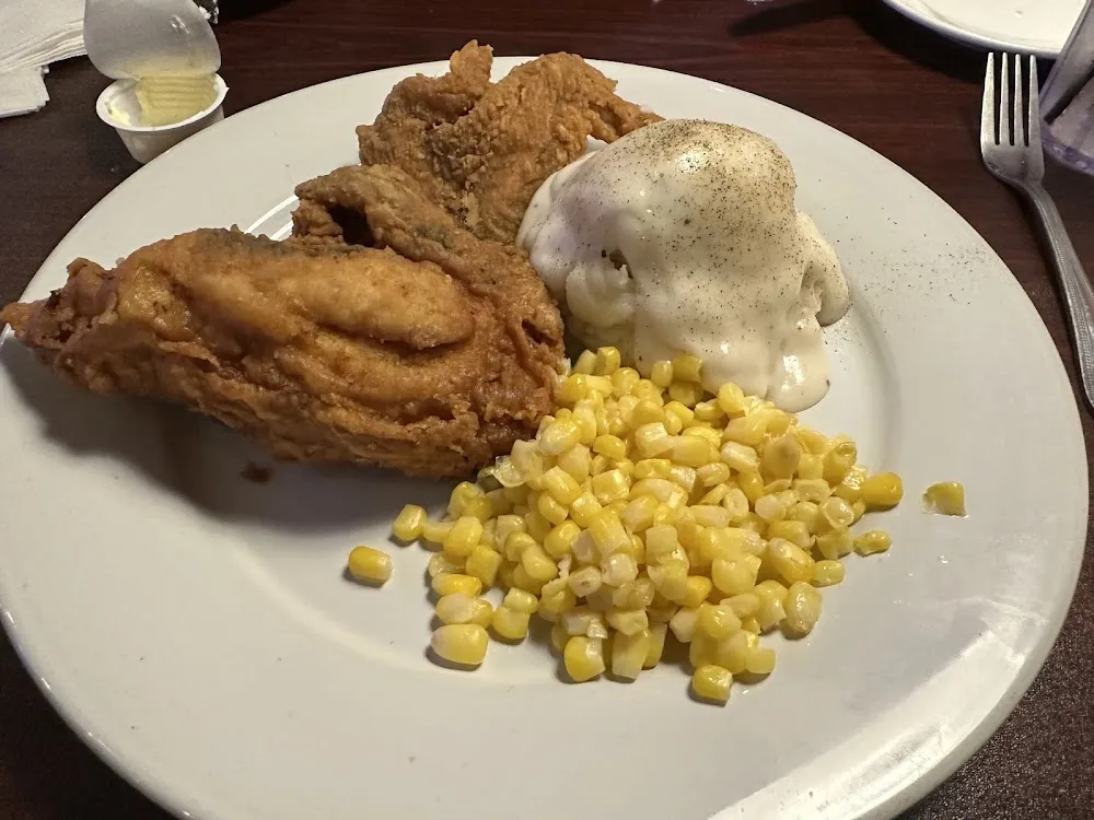 2 Piece Fried Chicken Dinner Mashed Potatoes & Corn